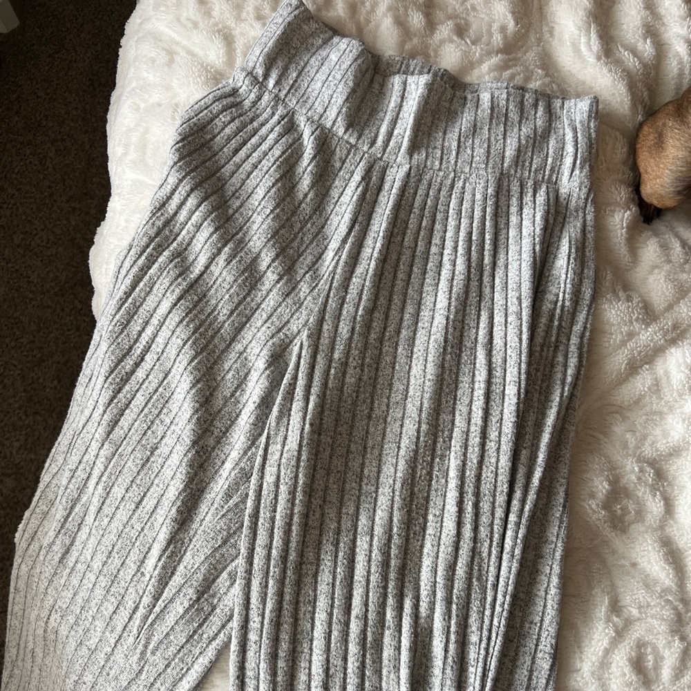 Matching Grey Tank Top & Lounge Pants - Size Small - Abercrombie